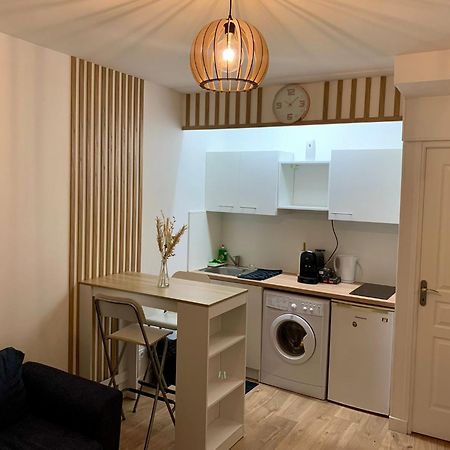 Agreable 2 Pieces A Pantin Apartment Bagian luar foto