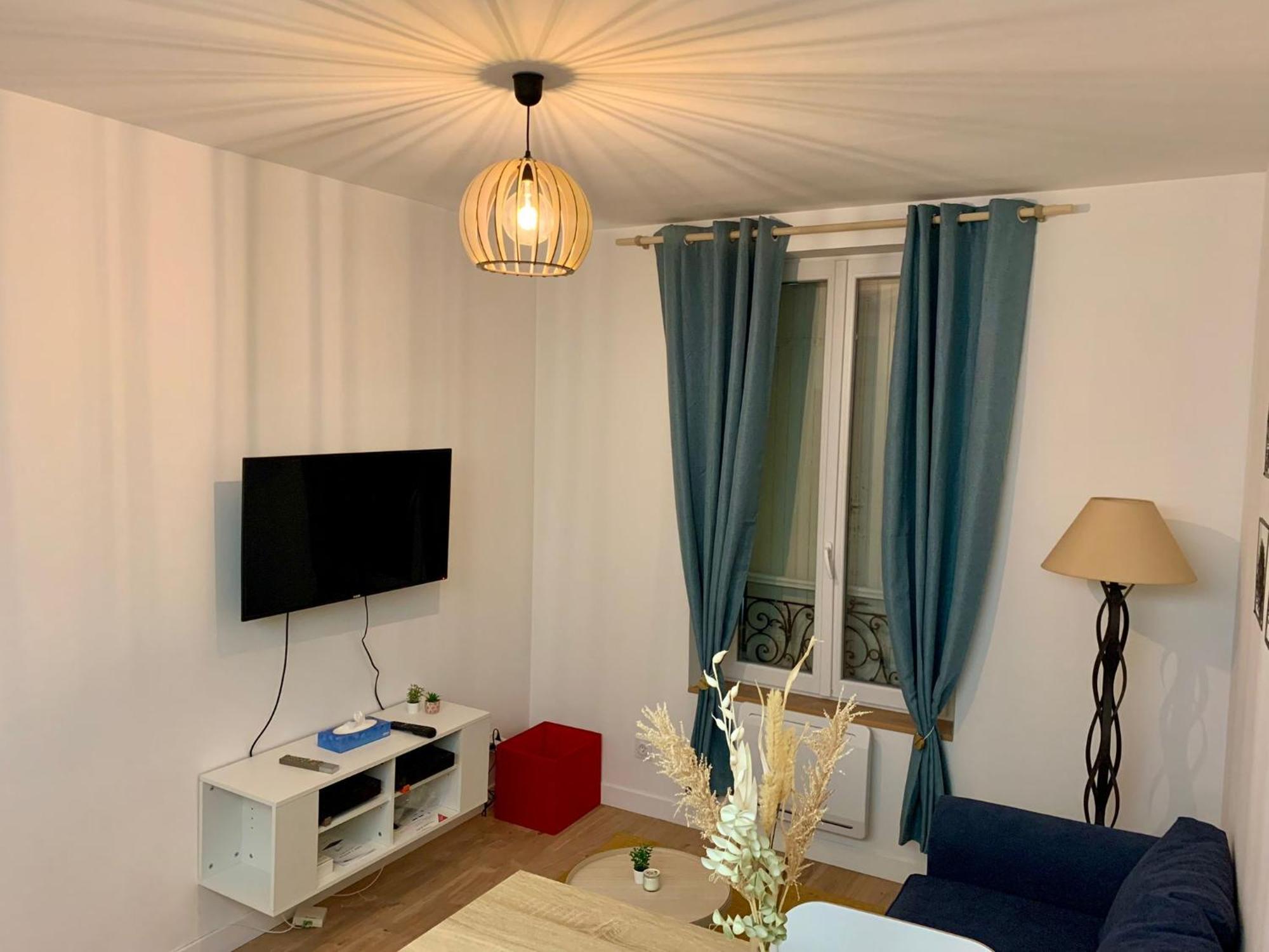 Agreable 2 Pieces A Pantin Apartment Bagian luar foto