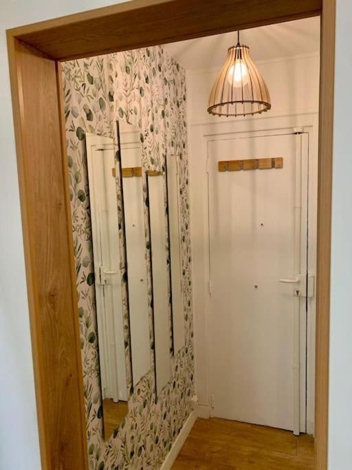 Agreable 2 Pieces A Pantin Apartment Bagian luar foto